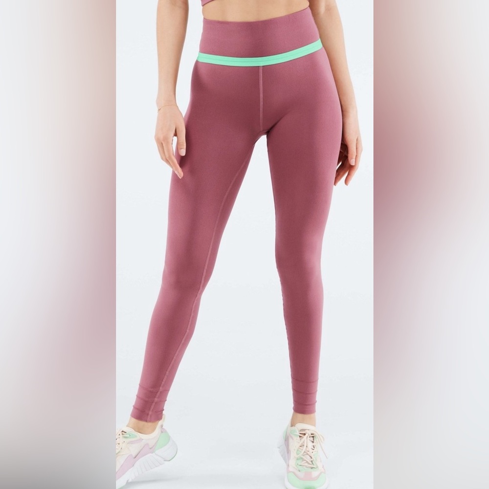 Fabletics SculptKnit High Waited Cut-out Leggings